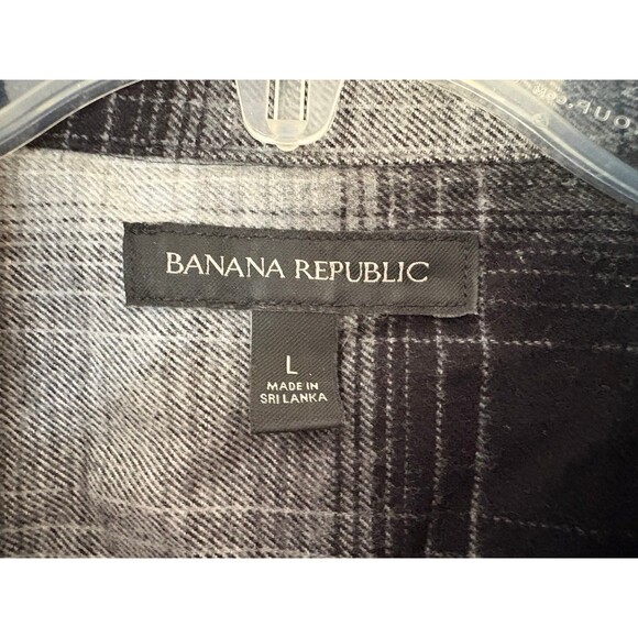 Banana Republic Women’s Classic Fit Flannel Shirt Black/White Plaid, Size L - Picture 6 of 9
